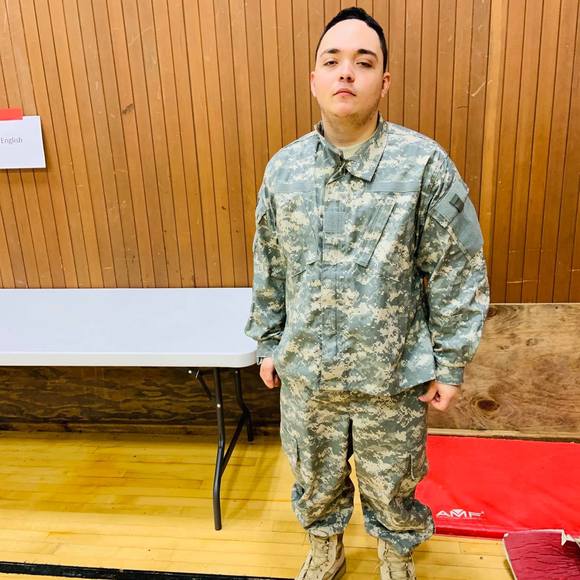 Meet your Posher, Luis - Picture 1 of 1